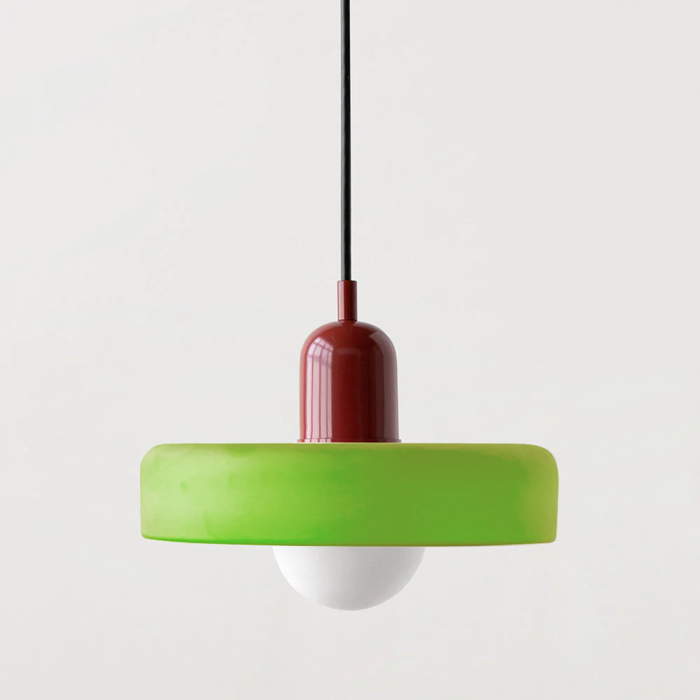 Lampe suspendue créative, verre coloré Bauhaus, éclairage qui stimule l'imagination.