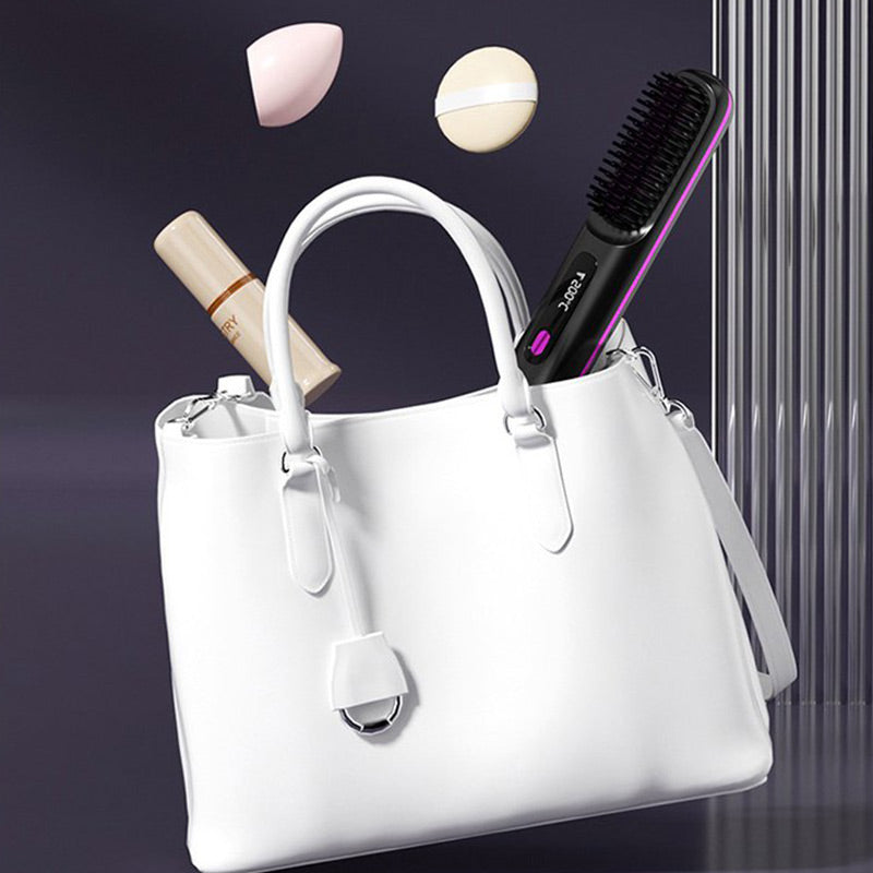 Outil de beauté: brosse lissante sans fil pour des cheveux brillants, idéale en voyage.