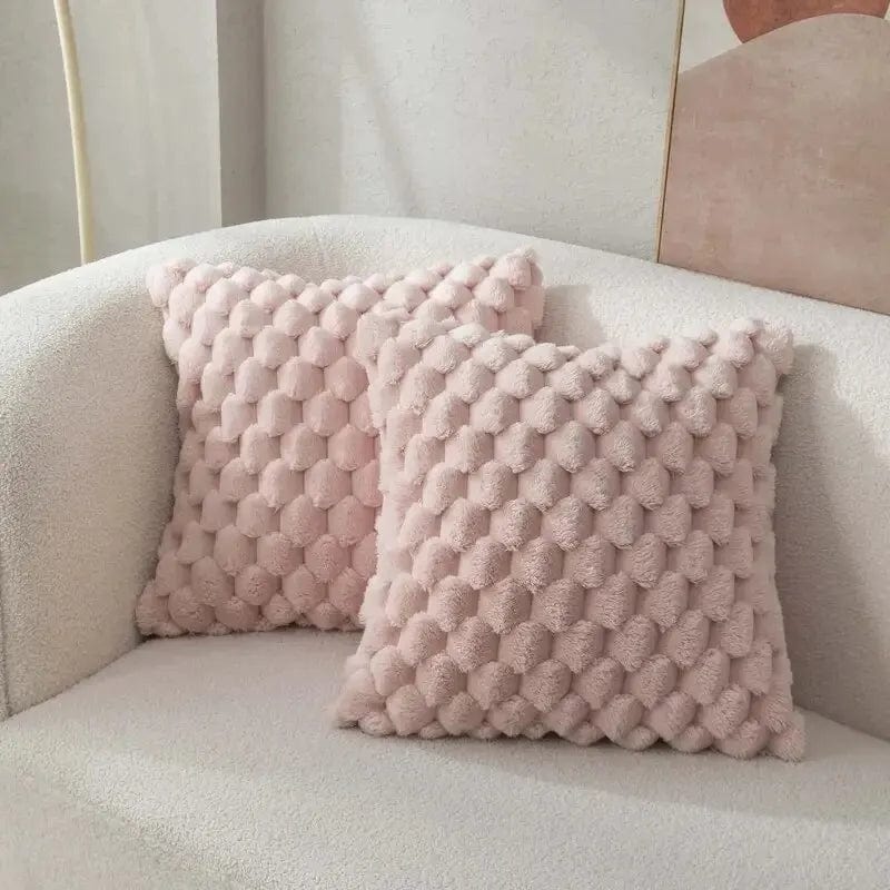 Housse de coussin kaki en peluche, accessoire déco doux pour le salon et la chambre, style cosy.