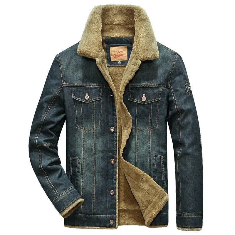 Veste en jean homme bleue chaude pour l'hiver, style décontracté et résistant. Parfaite pour une tenue quotidienne.