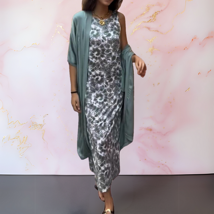 Robe longue maxi fluide et gilet assorti pour femme. Ensemble mode élégant et confortable pour toutes occasions.