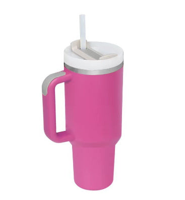 Mug isotherme avec paille, poignée, pour garder vos boissons froides au travail.