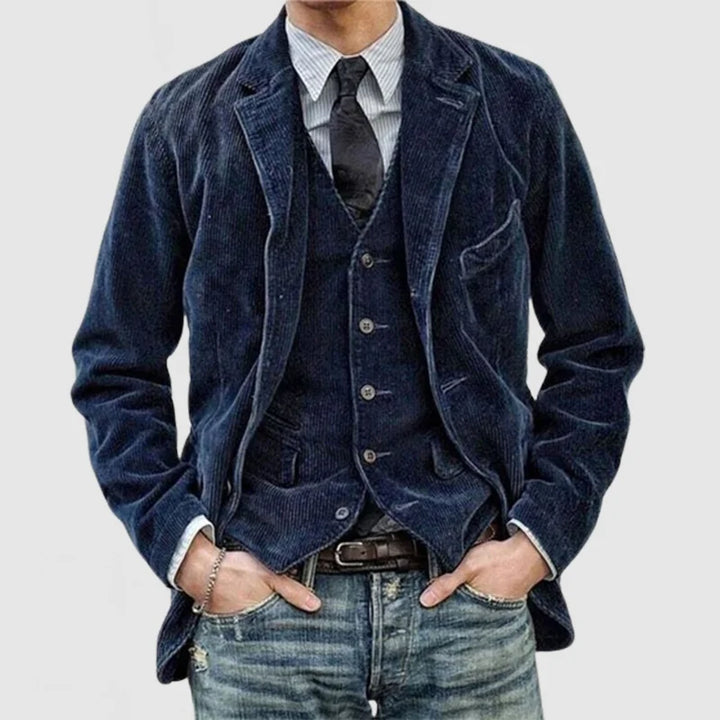 Veste blazer homme chic et élégante. Parfaite pour une tenue formelle ou décontractée, très confortable pour l'automne-hiver.