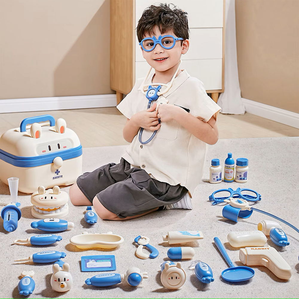 Kit médical portable Carezy pour enfant, jouet docteur éducatif avec accessoires variés, stimule l'imagination.