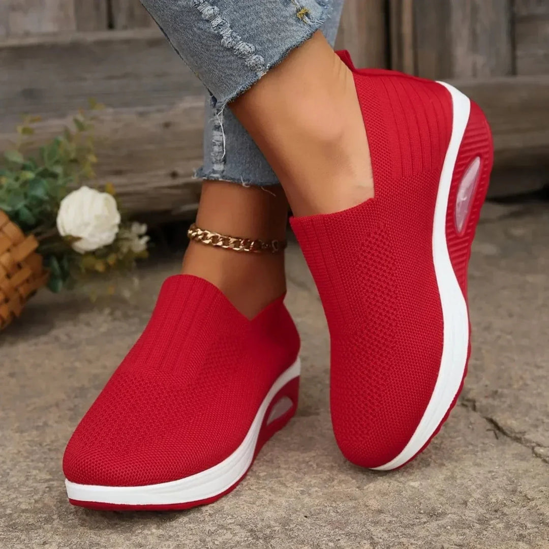 Baskets orthopédiques femme, style urbain, légères, confort et soutien plantaire supérieur.