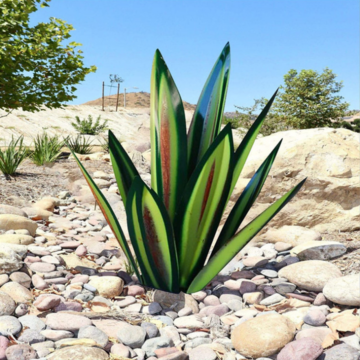 Agave de jardin en fer résistant aux intempéries, décoration extérieure durable et sans entretien.