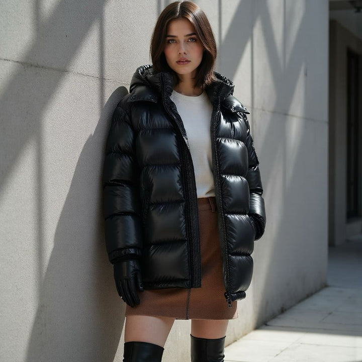 Doudoune femme Zoé noire, élégante et chaude pour l'hiver, parfaite contre le froid glacial.