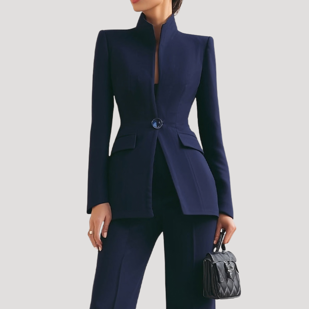 Ensemble pantalon et veste femme, tailleur chic. Idéal pour le bureau, look professionnel féminin.