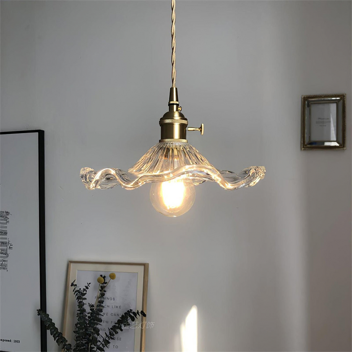 Luminaire LED design fleur, lumière chaude pour chambre ou salle à manger.