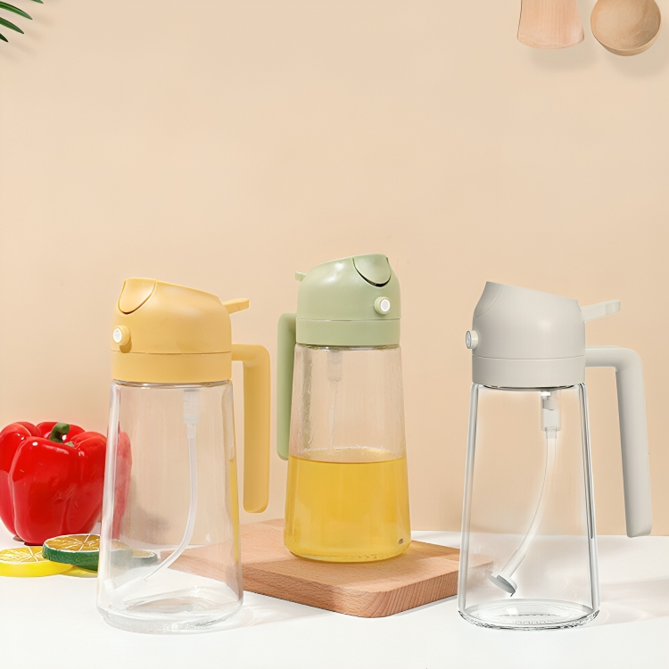 Ustensile de cuisine OilLux : vaporisateur d'huile en verre pour cuisson santé et zéro déchet.