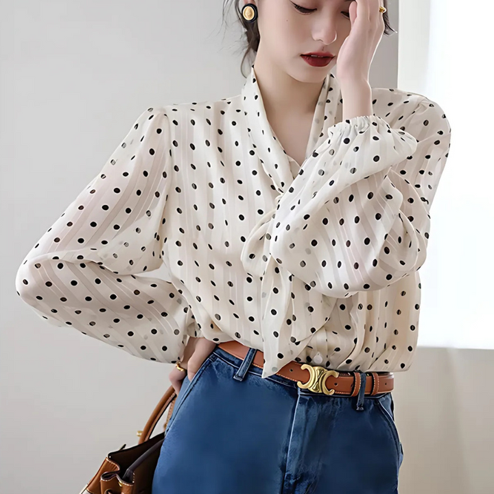 Ceinture femme en cuir, modèle Cuve, élégance intemporelle. Rehaussez votre style avec cet accessoire ajustable.