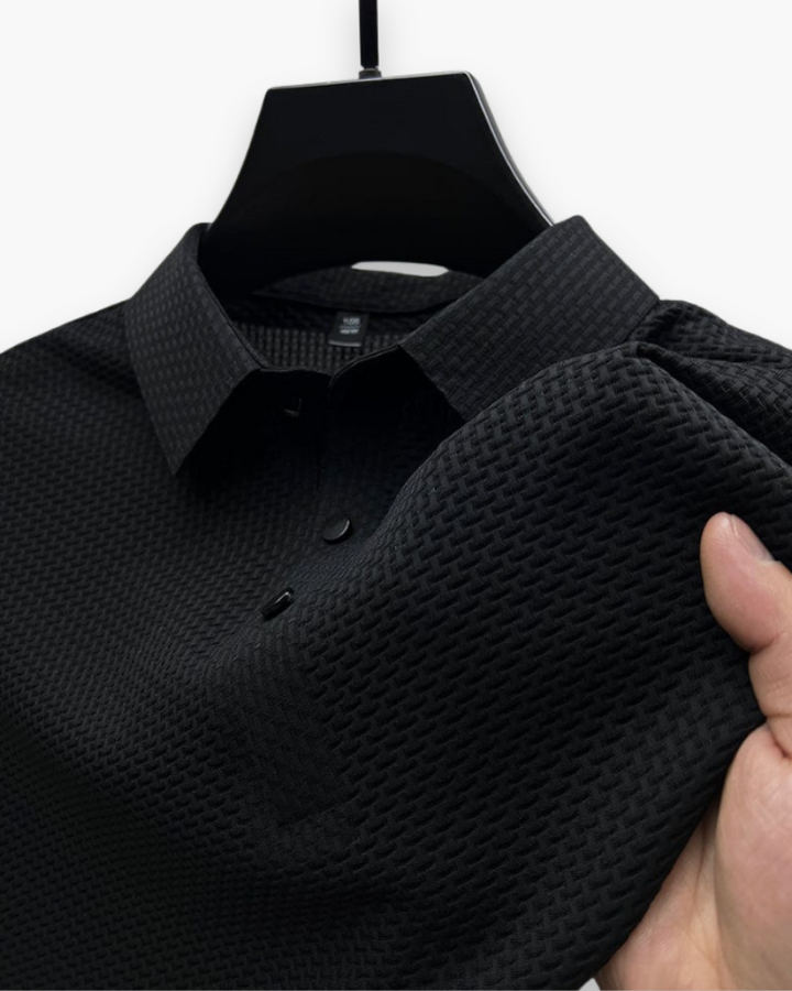 Polo structuré homme, look moderne chic, parfait pour l'été et le printemps, idéal pour bureau ou loisirs.