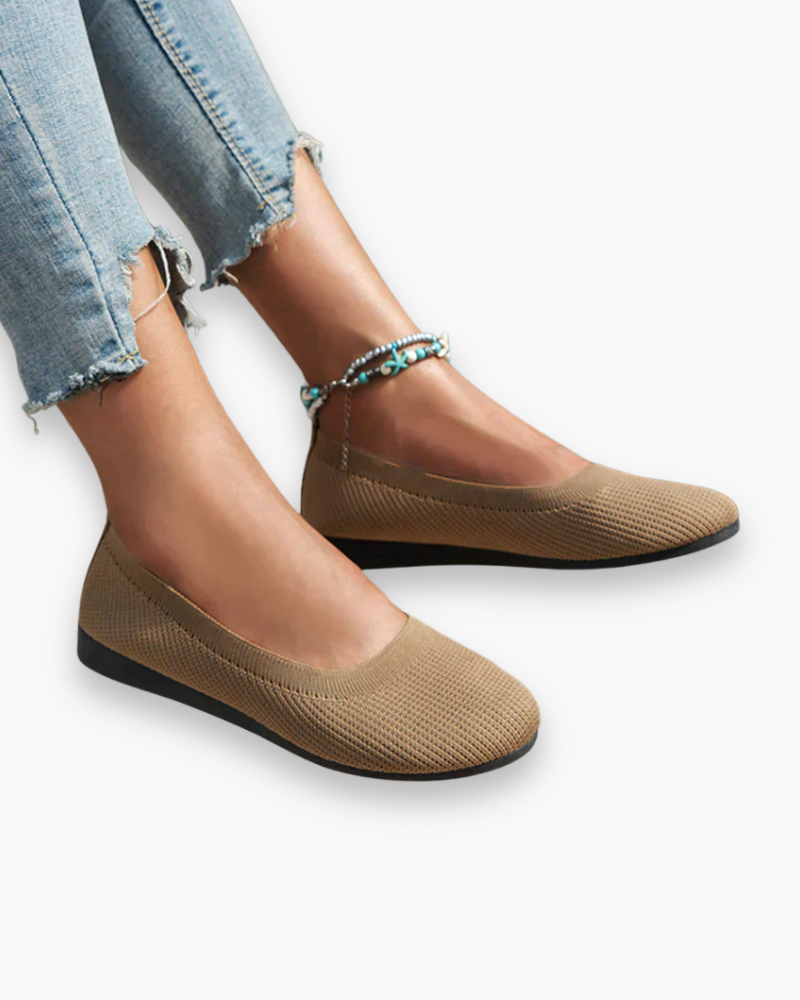Ballerines confort femme noires, élégantes et légères, parfaites pour le quotidien et la mode estivale.