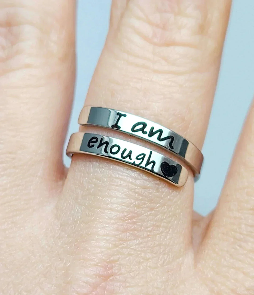 Bague argent sterling "Je Suis Assez", idéale pour femme, bijou d'affirmation qui inspire confiance en soi.