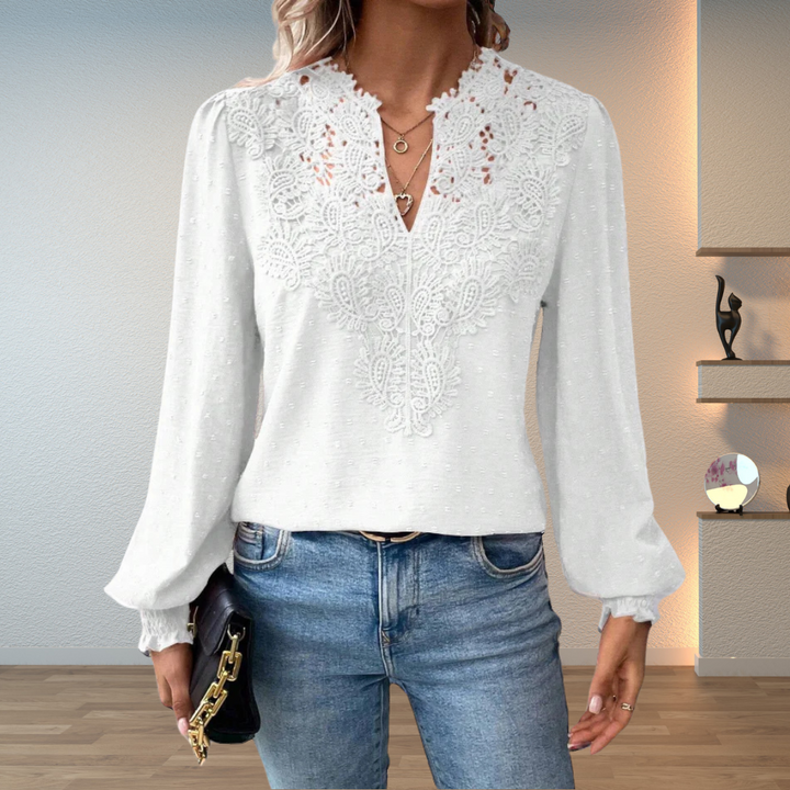 Blouse noire chic et polyvalente pour femme, parfaite pour la mode printemps-été, confort assuré.