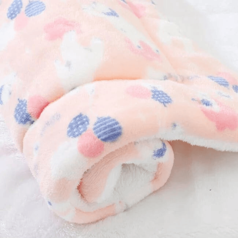 La couverture apaisante pour chat améliore le sommeil, procurant un confort anti-stress exceptionnel.