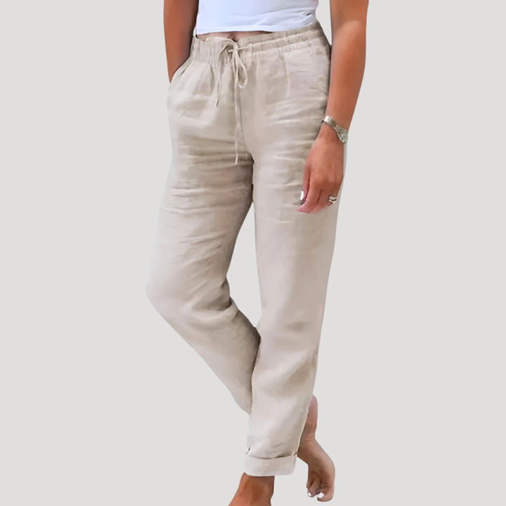 Texture du pantalon fluide femme : tissu doux et léger, idéal pour le confort et une silhouette élégante au quotidien.