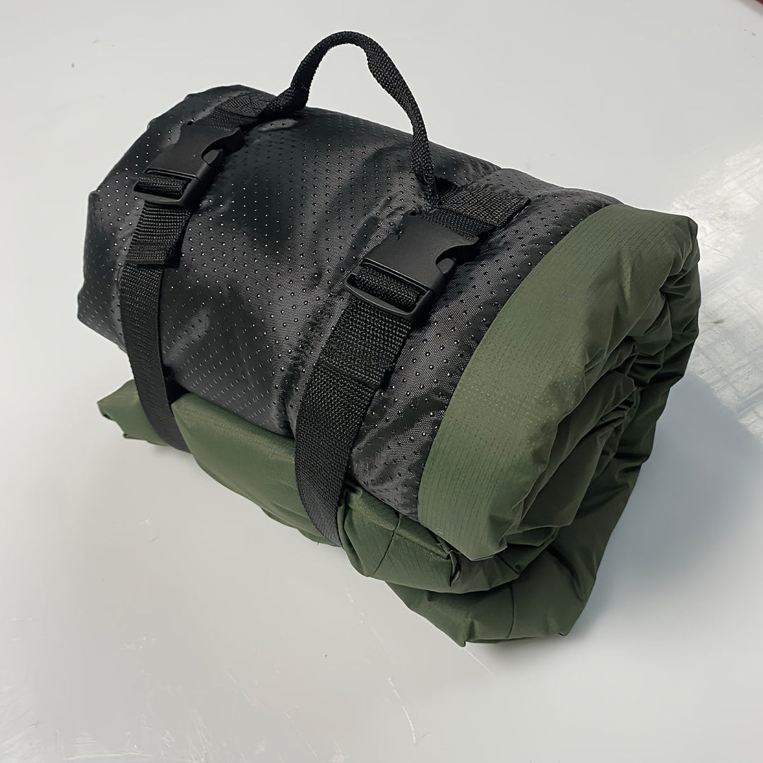 Accessoire essentiel pour chien : tapis de voyage pliable et imperméable, idéal pour votre animal en extérieur.