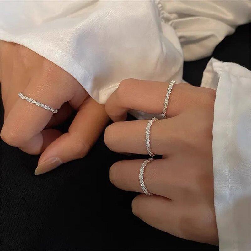 Bijou femme : bague en argent 925 avec motifs étoiles, ajustable pour un confort parfait. Style chic.