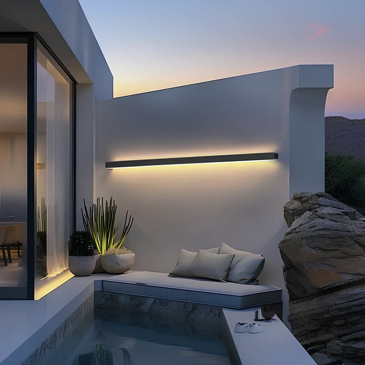 Éclairage mural LED Aurexil résistant intempéries (IP65). Technologie LED pour une luminosité durable et moderne.