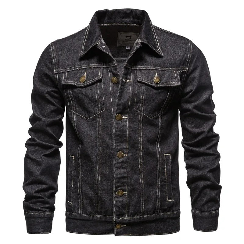 Veste en jean homme bleue, style intemporel, outerwear polyvalent pour homme en automne et hiver.