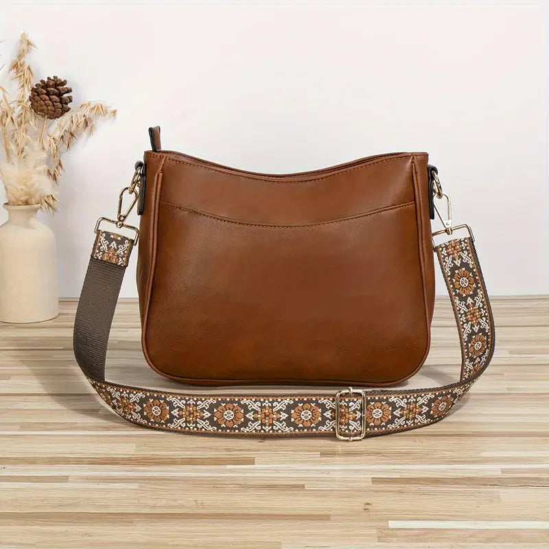 Sac à main mode femme, design chic et végétalien, parfait pour un look tendance et éthique.