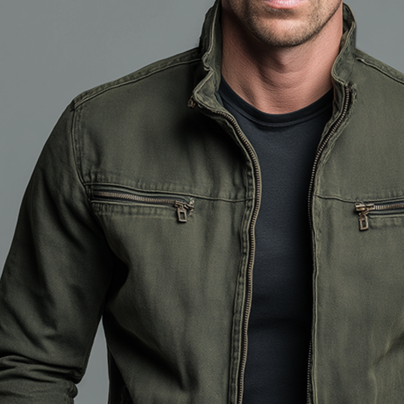 Veste zippée homme style vintage, confortable et décontractée pour un look mi-saison tendance.