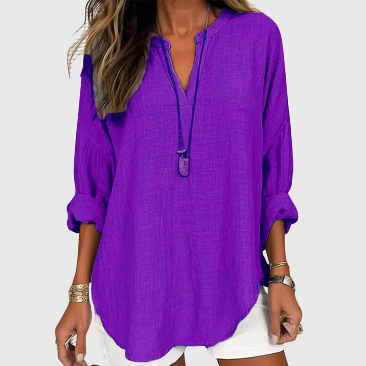 Mode estivale : chemise de plage femme, élégante, manches longues, style fluide et décontracté chic.
