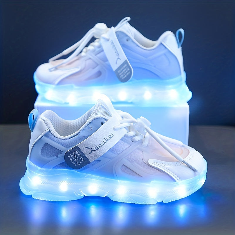 Baskets lumineuses rechargeables pour filles et garçons, style fun et moderne.