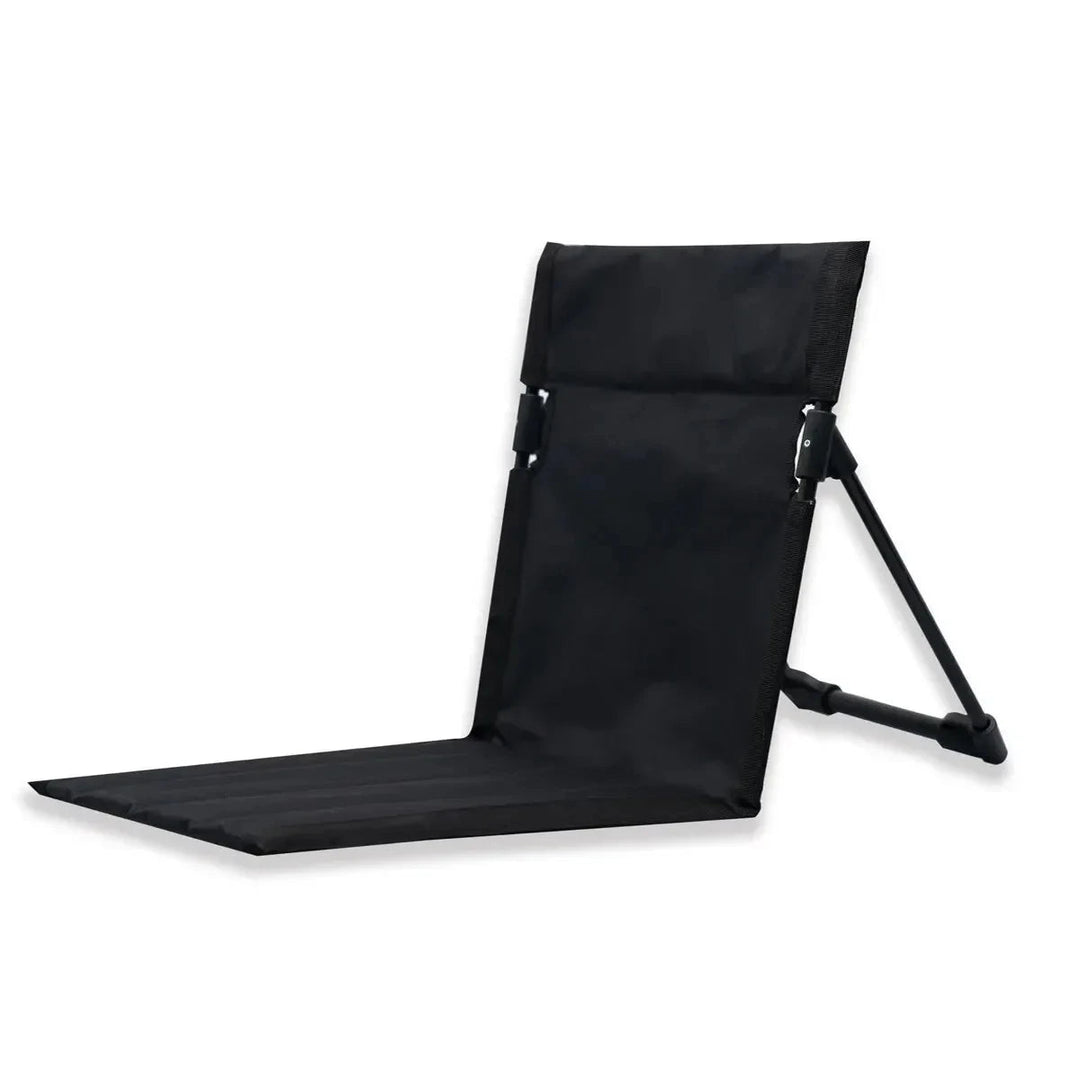 Chaise pliante légère d'extérieur avec coussin confortable, idéale pour jardin et camping.