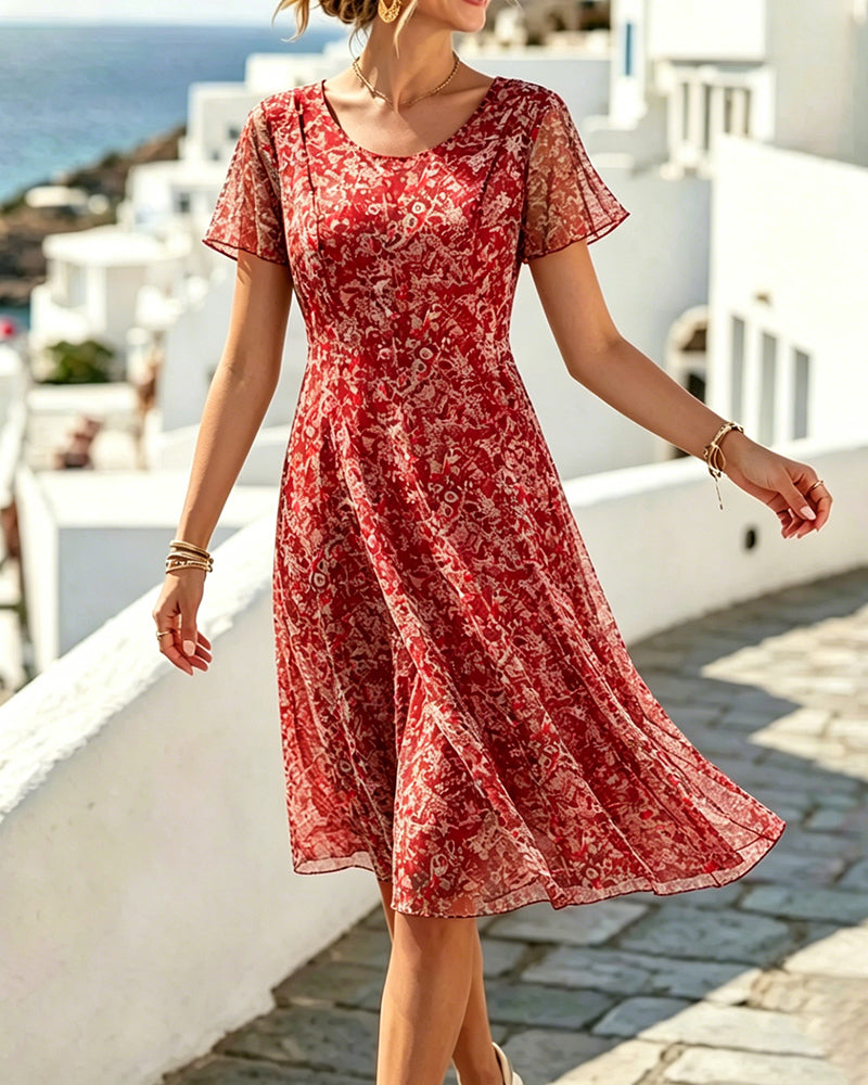 Robe femme à motifs floraux, coupe A moderne, idéale pour un look frais et estival, manches courtes.