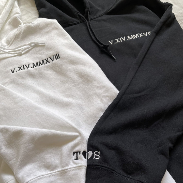 Vêtements couples personnalisés, hoodie brodé chiffres romains, cadeau souvenir.