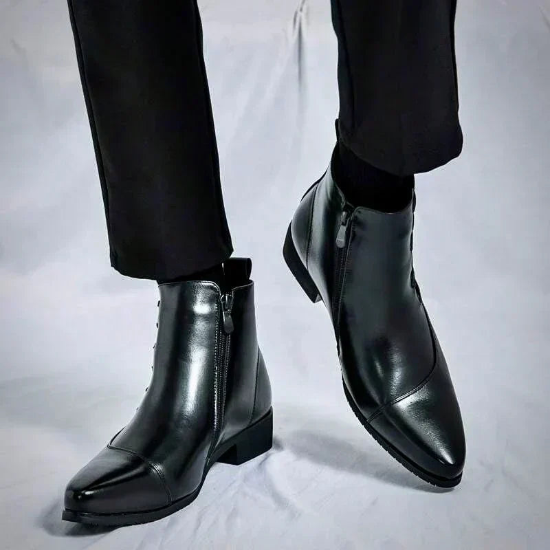 Bottes homme marron élégantes, style classique et confortables pour un look casual-chic ou habillé.