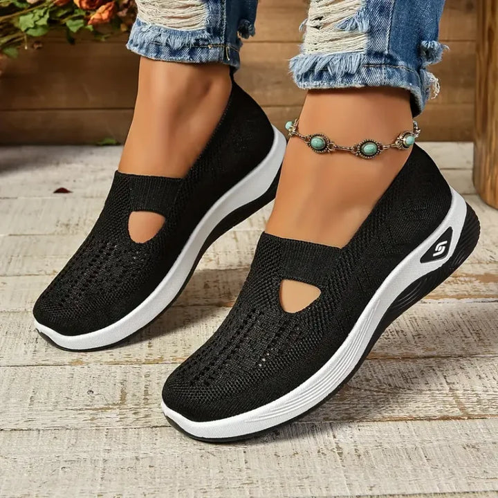 Chaussures femme décontractées slip-on confortables et légères pour le quotidien, bien-être assuré.