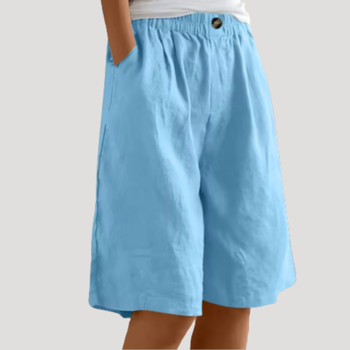 Bermuda femme fluide et très confortable. Taille élastique, coupe ample, parfait pour toutes vos activités d'été.