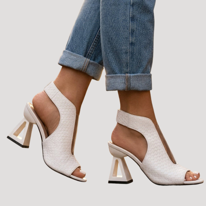 Sandales à talons femme bout ouvert, élégantes et confortables pour vos soirées d'été.