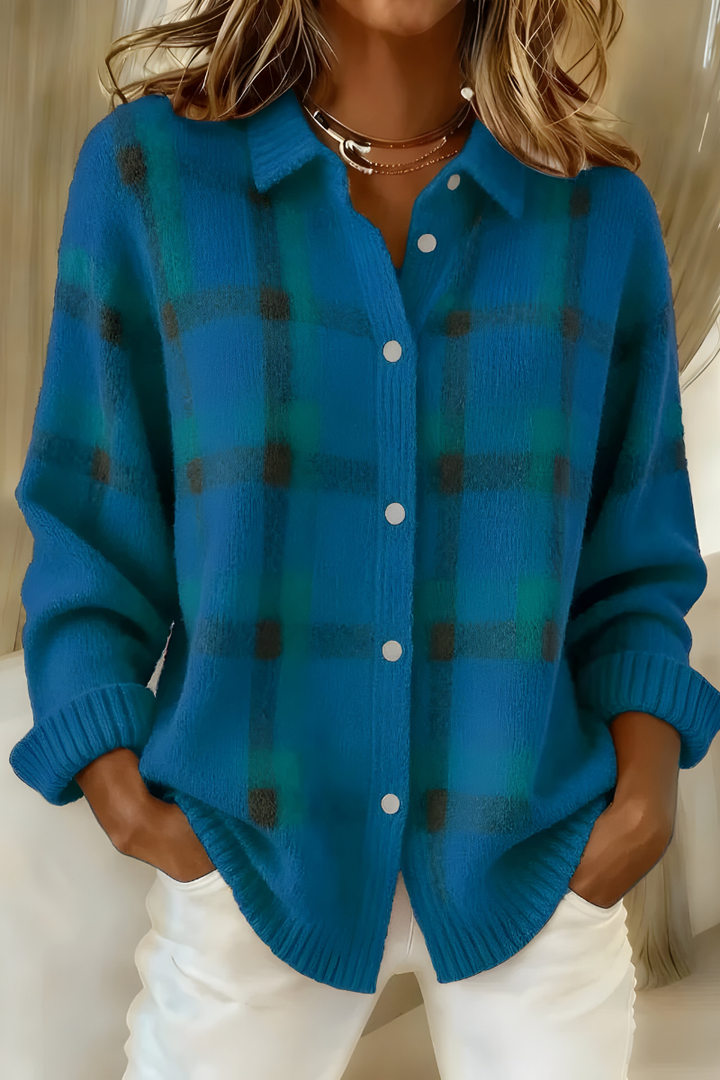 Cardigan femme à motif carreaux, élégant et moderne, pull chaud et confortable pour l'hiver.