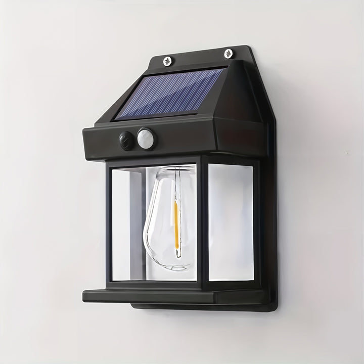 Applique murale LED solaire moderne pour jardin, éclairage extérieur autonome, design épuré.
