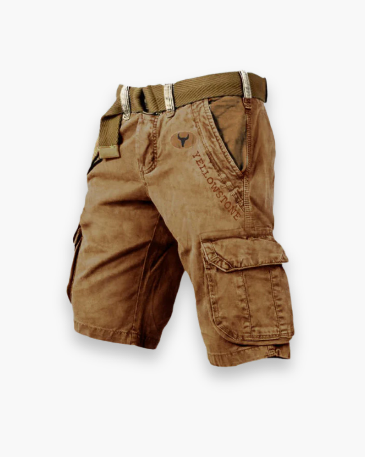 Vue d'ensemble d'un short cargo homme polyvalent, alliant style décontracté, robustesse et confort estival.