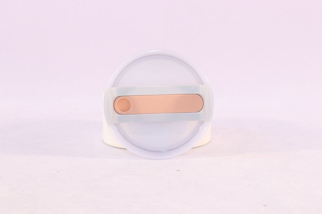 Mug isolant, idéal pour bureau, sport, voyage, avec paille et poignée intégrées.