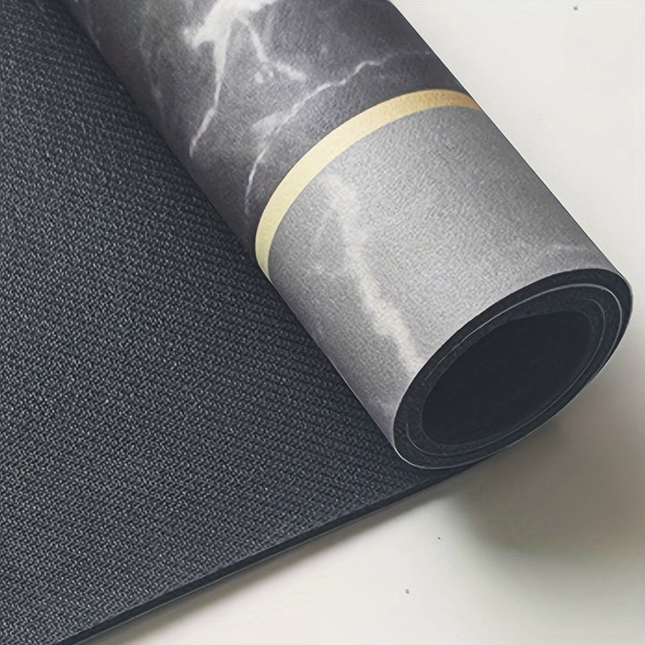Tapis de bain confort, motif géométrique moderne, super absorbant et antidérapant pour une hygiène optimale.