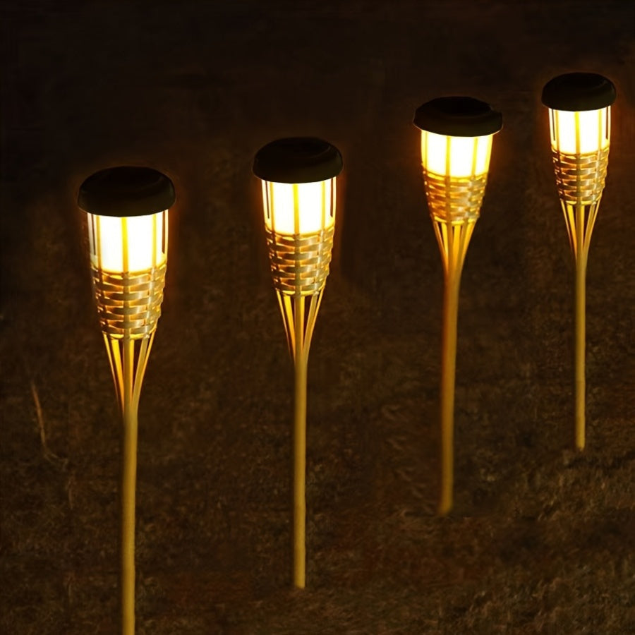 Éclairage extérieur LED solaire en bambou. Design élégant, ambiance chaleureuse pour jardin.
