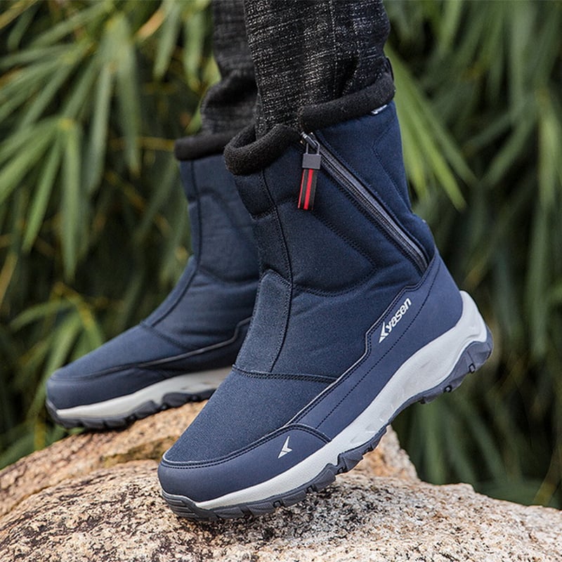 Bottes imperméables hommes noires, élégantes et chaudes. Idéales pour l'hiver, offrent adhérence.