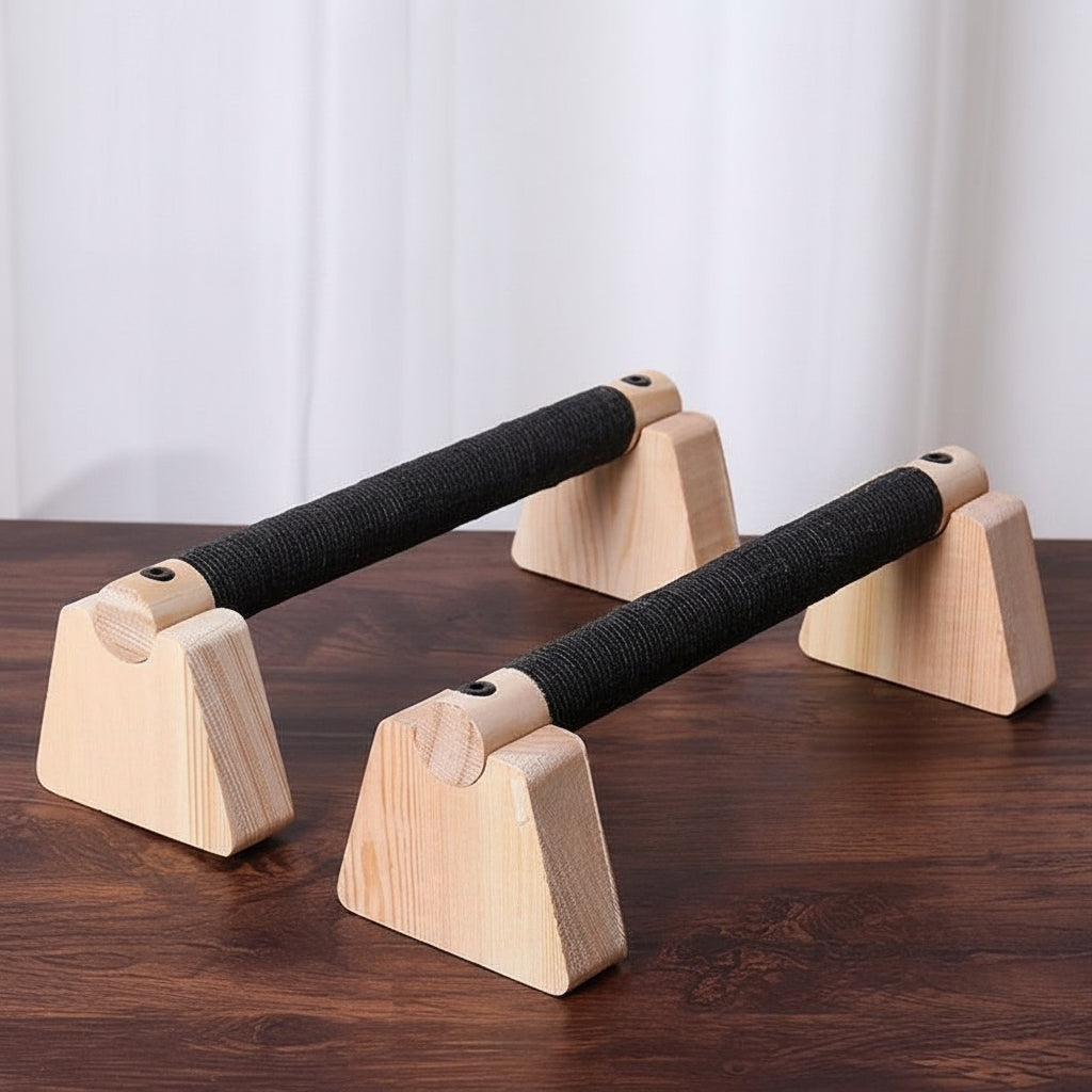 Barres parallèles en bois pour entraînement poids du corps à domicile, idéal fitness maison et musculation.