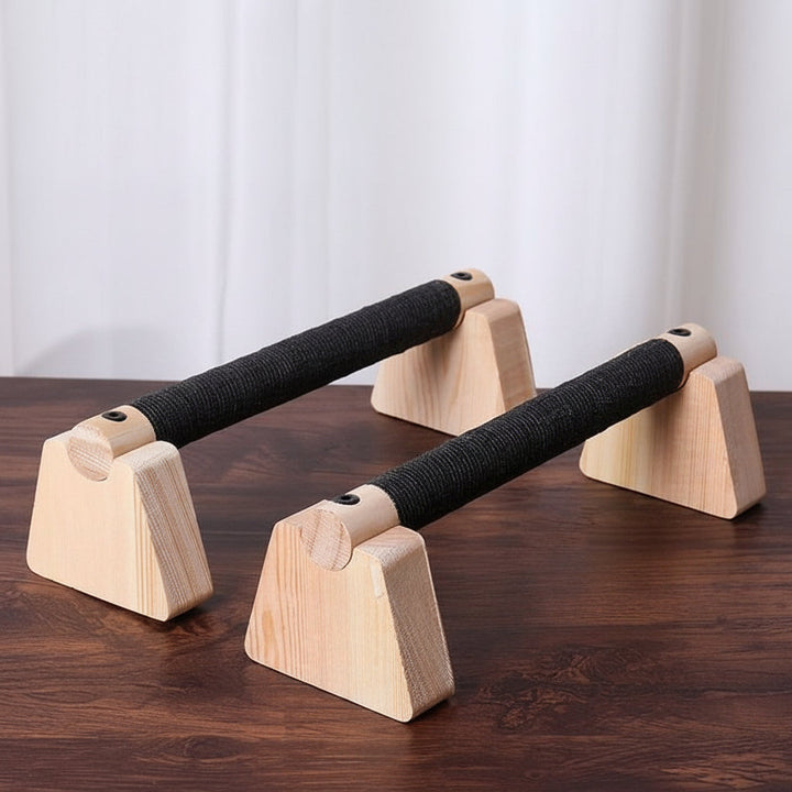 Barres parallèles en bois pour entraînement poids du corps à domicile, idéal fitness maison et musculation.