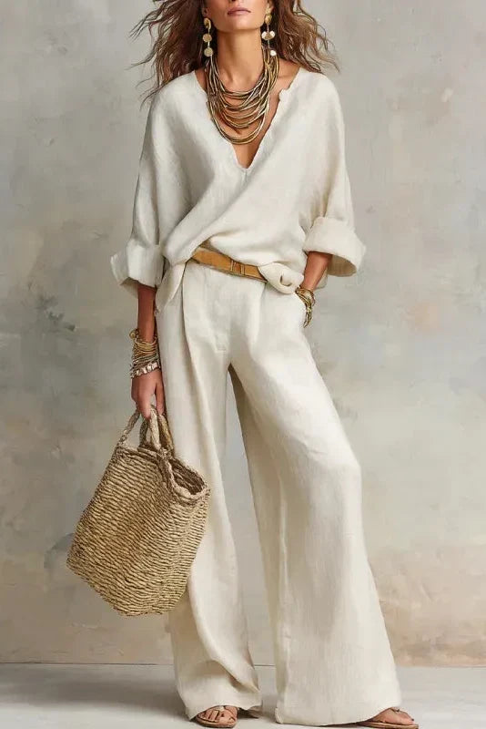 Ensemble femme fluide chic décontracté: pantalon large & haut col V. Parfait pour l'été ou le printemps.