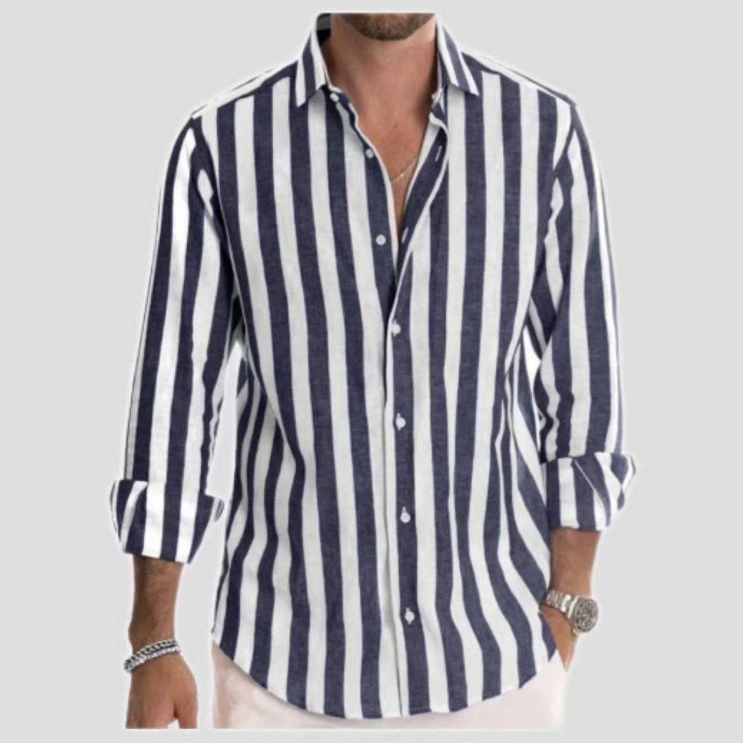 Chemise homme rayée élégante, manches longues, coupe slim fit moderne. Pour bureau ou casual chic.