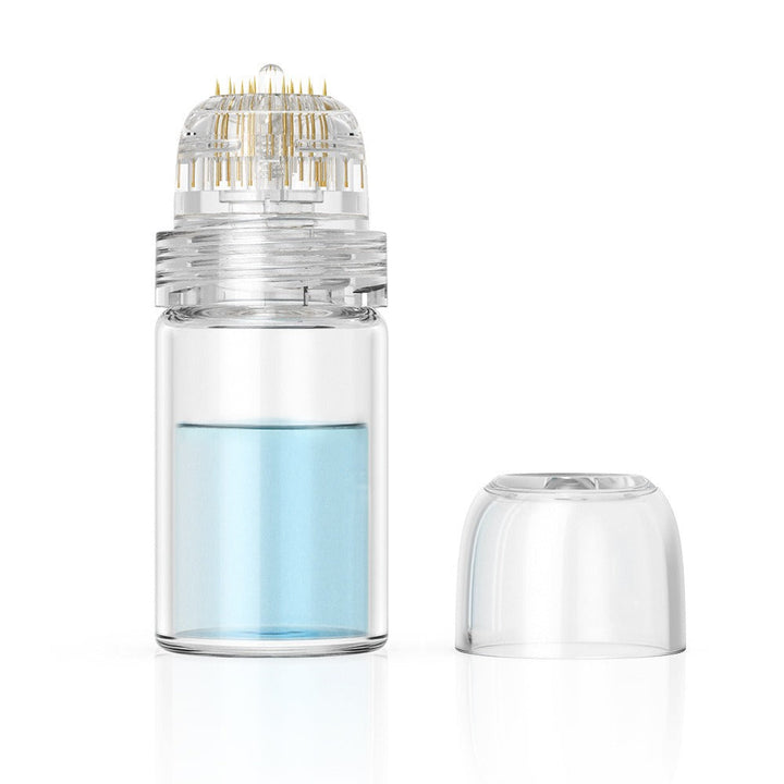 Derma Stamp Microneedling visage avec aiguilles titane pour régénération de la peau. Soin anti-âge efficace.