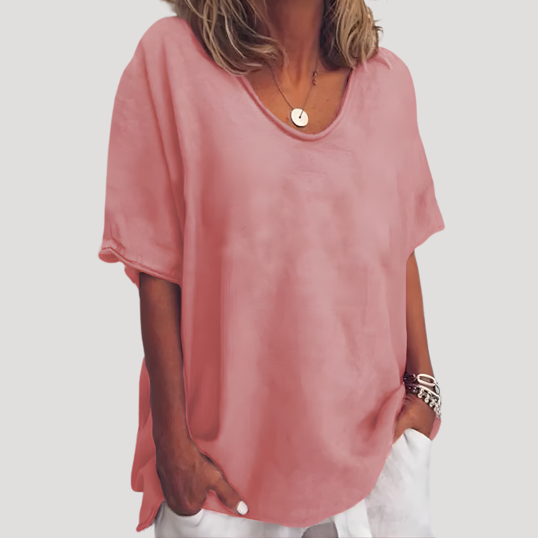 T-shirt ample femme, vêtement essentiel et polyvalent pour la mode décontractée et le style quotidien.