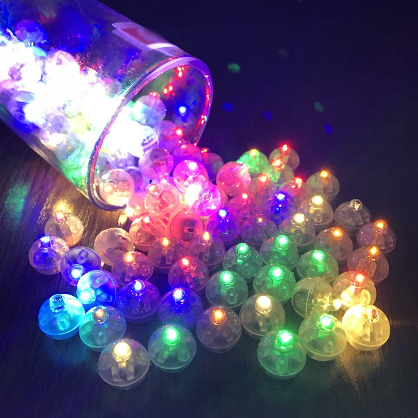 Mini lumières LED scintillantes pour une ambiance festive, parfaites pour la décoration de fête.